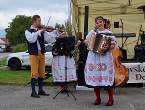 Folklorní soubor Javor a Javoráček