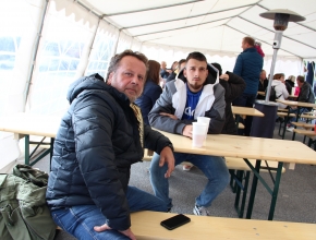 Posezení pod party stanem