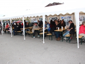 Posezení pod party stanem