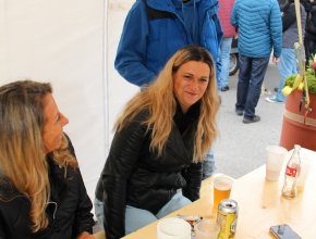 Posezení pod party stanem