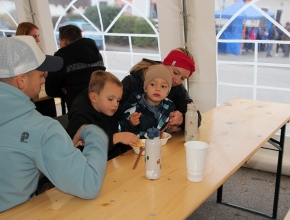 Posezení pod party stanem