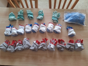 Úklidové prostředky připravené na obecním úřadě