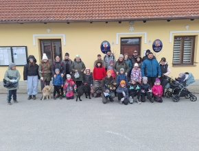 Sraz před obecním úřadem