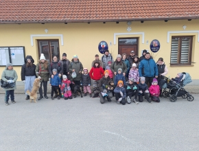 Sraz před obecním úřadem