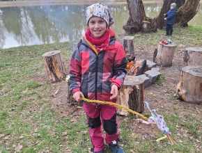 Pletení velikonočních pomlázek