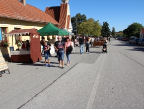Jarmark s tradičními výrobky a pokrmy